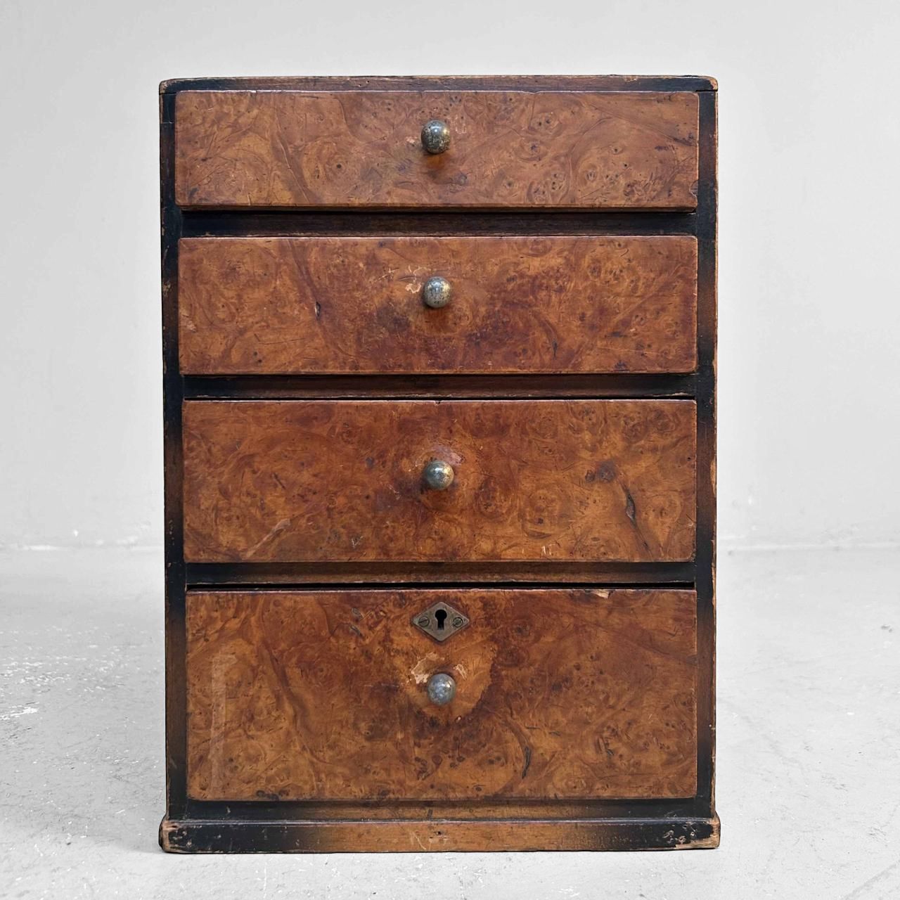 Vintage Japans Ladenkastje, Burl Wood, 1950s
