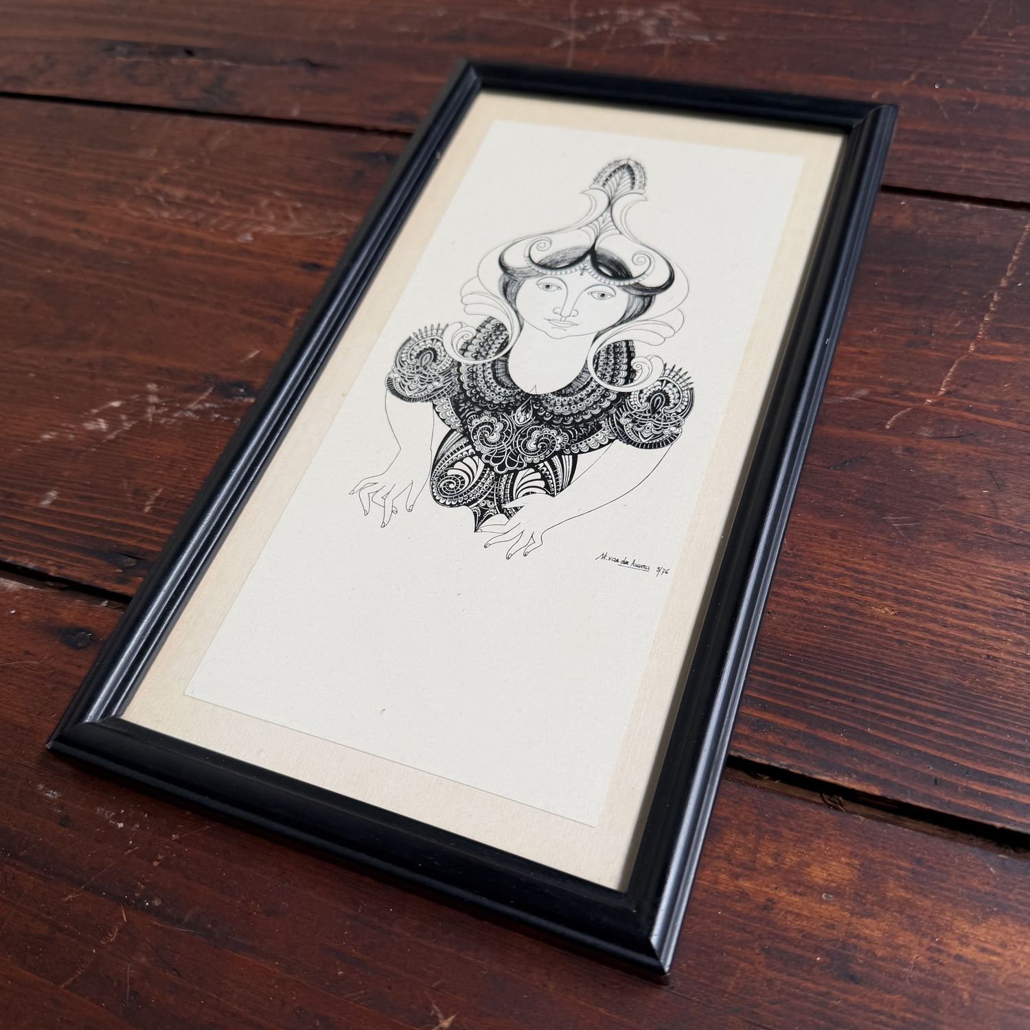 Stella Van der Auwera – Gestileerde Vrouwelijke Figuur, Luxe Kunstprint, 1976