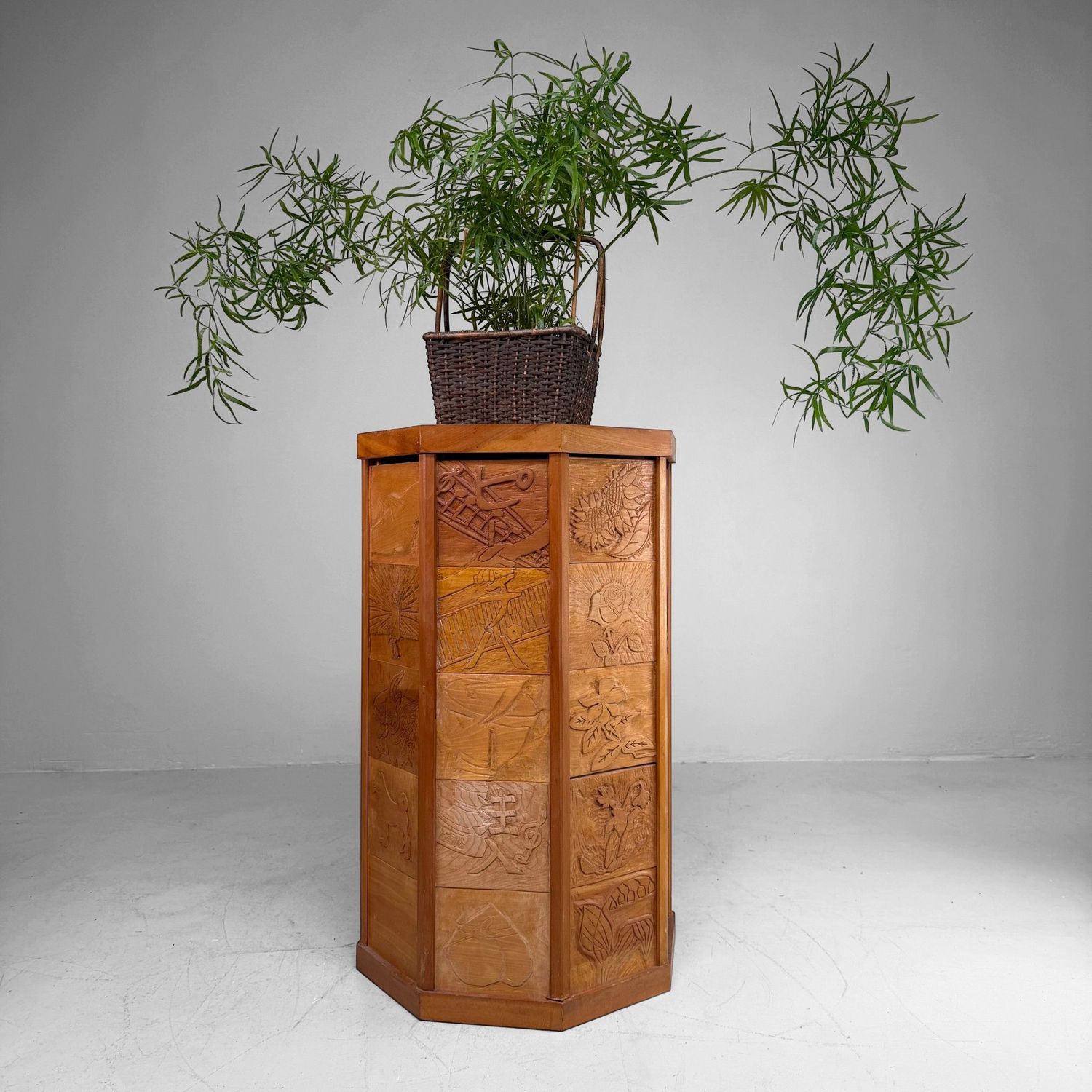 Japanse Houten Kadai / Displayzuil, Plantenstand, 1990s