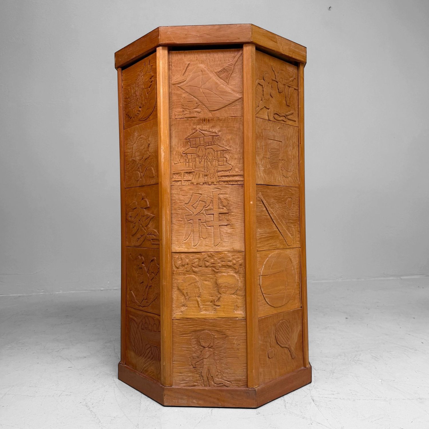 Japanse Houten Kadai / Displayzuil, Plantenstand, 1990s