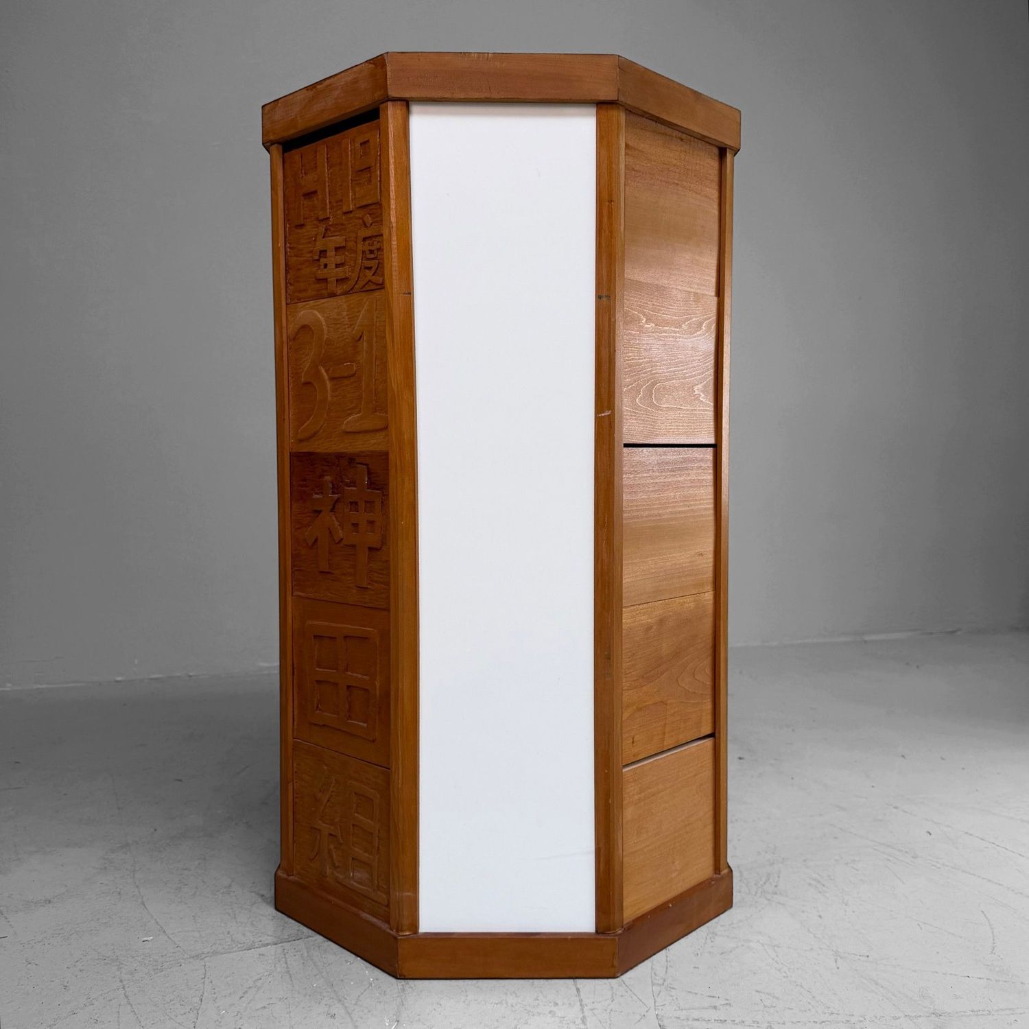 Japanse Houten Kadai / Displayzuil, Plantenstand, 1990s