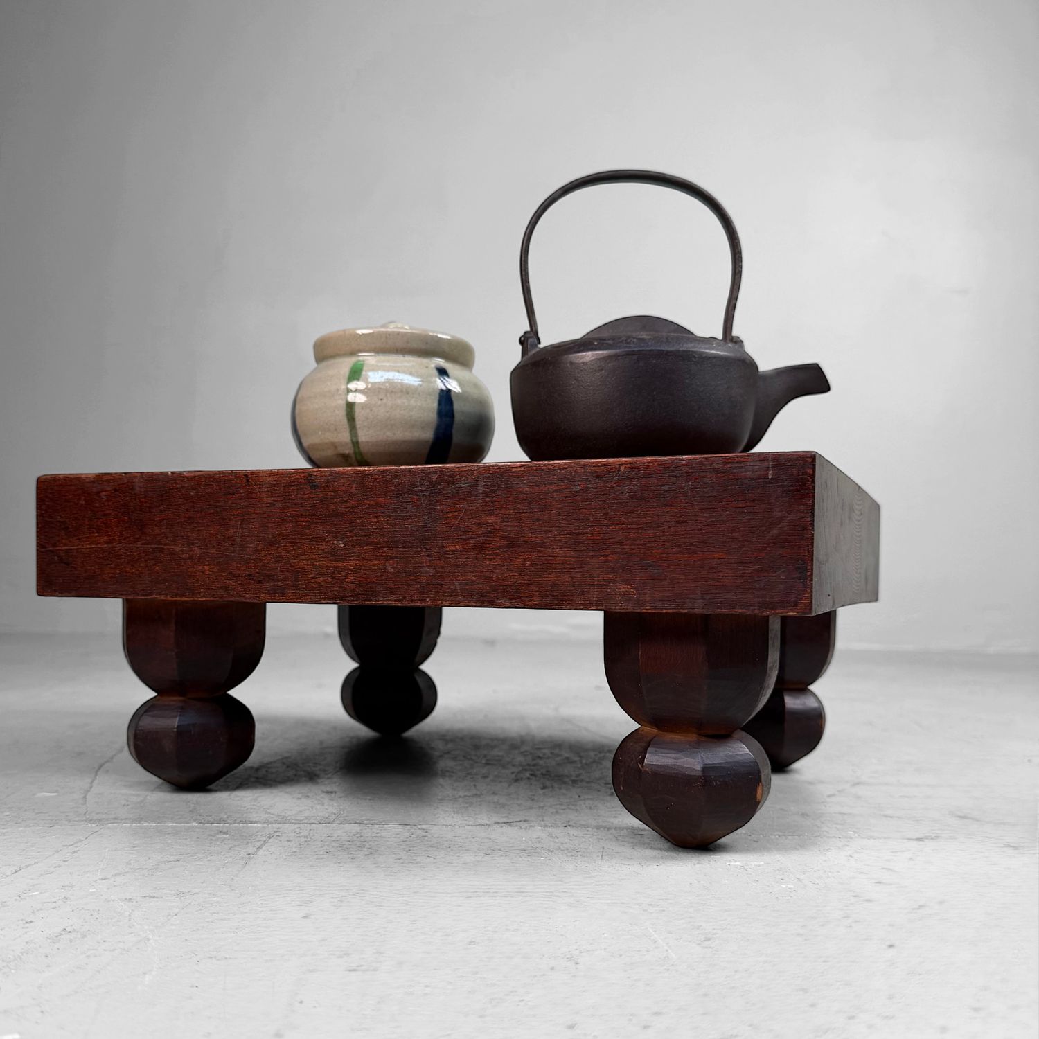 Oud Japans Shogibord / Decoratieve Displaytafel, 1950's