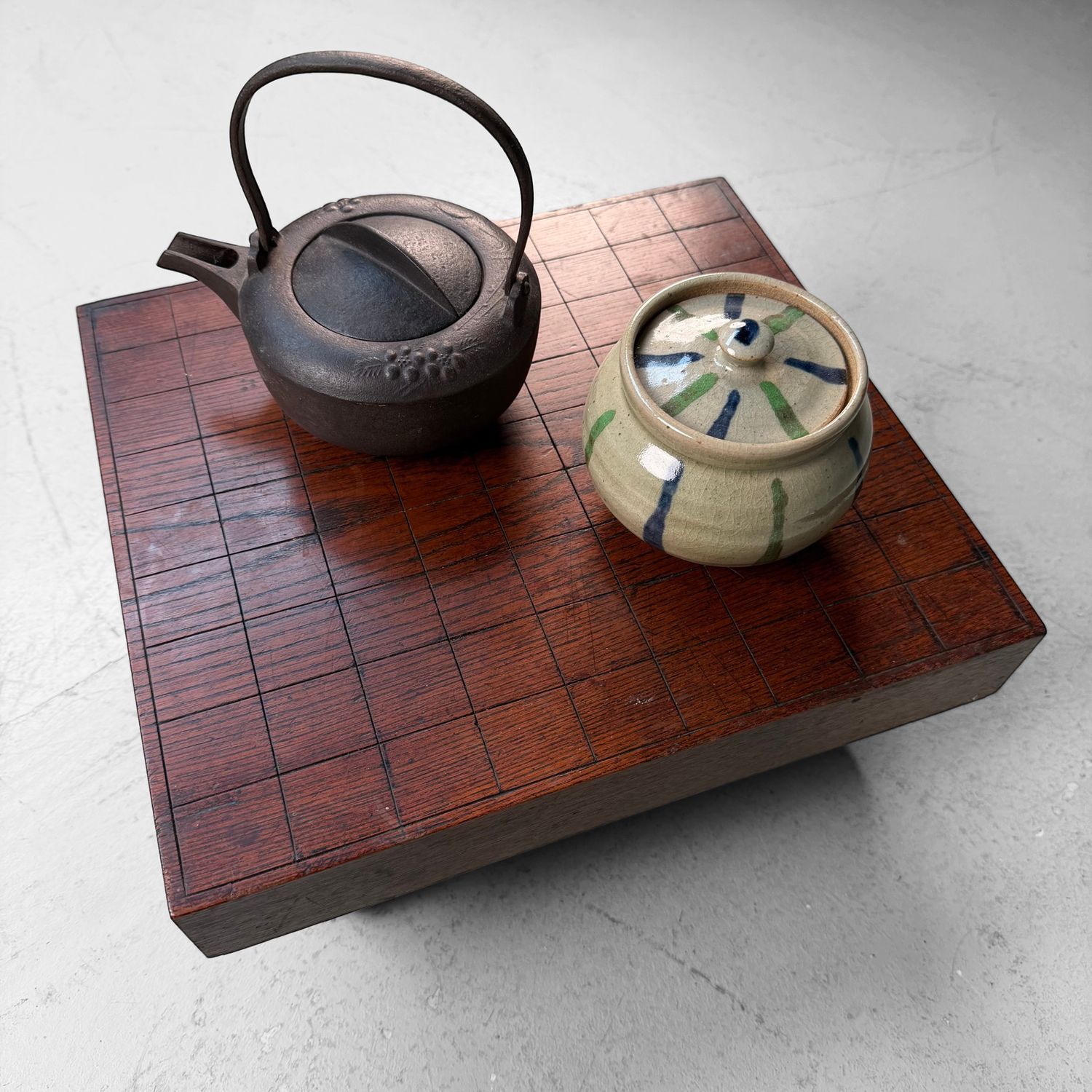 Oud Japans Shogibord / Decoratieve Displaytafel, 1950's