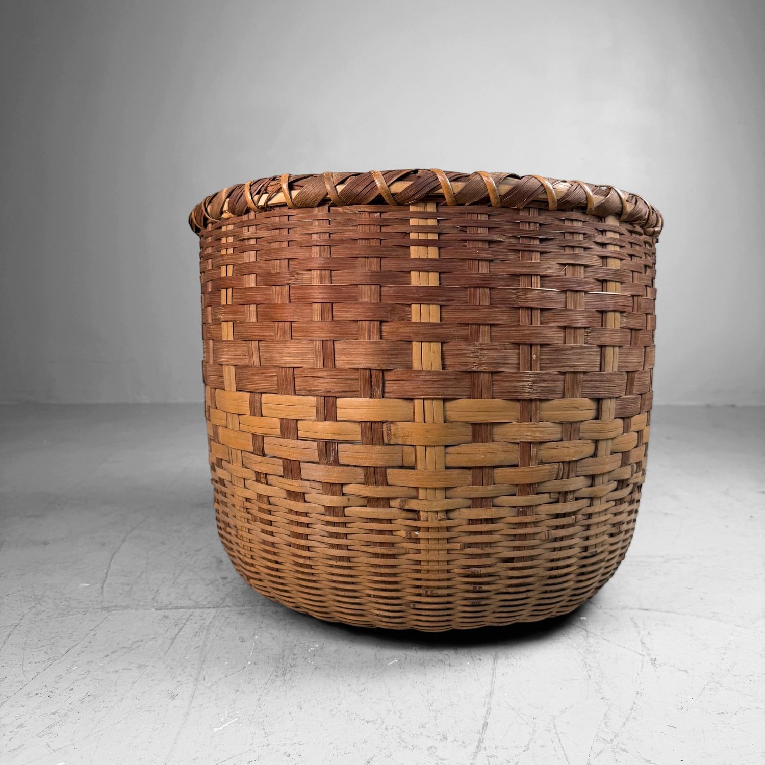 Japanse Bamboe Voorraadmand / Decoratieve Interieurmand, 1960s