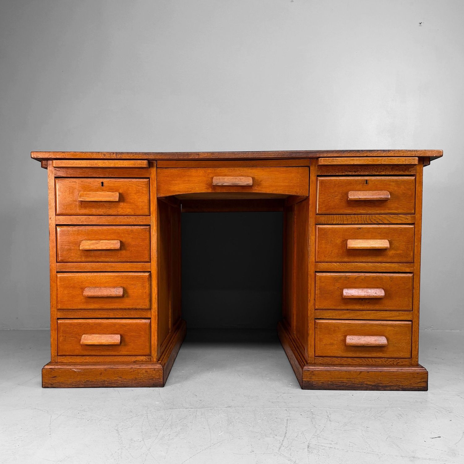 Frans Bureau à Caissons / Bureau Ministre, jaren 1950
