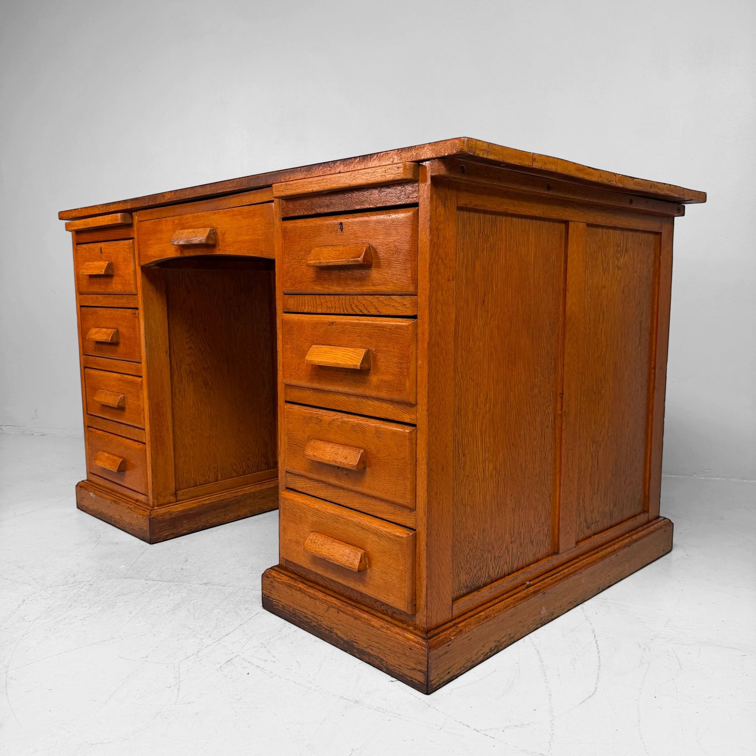 Frans Bureau à Caissons / Bureau Ministre, jaren 1950