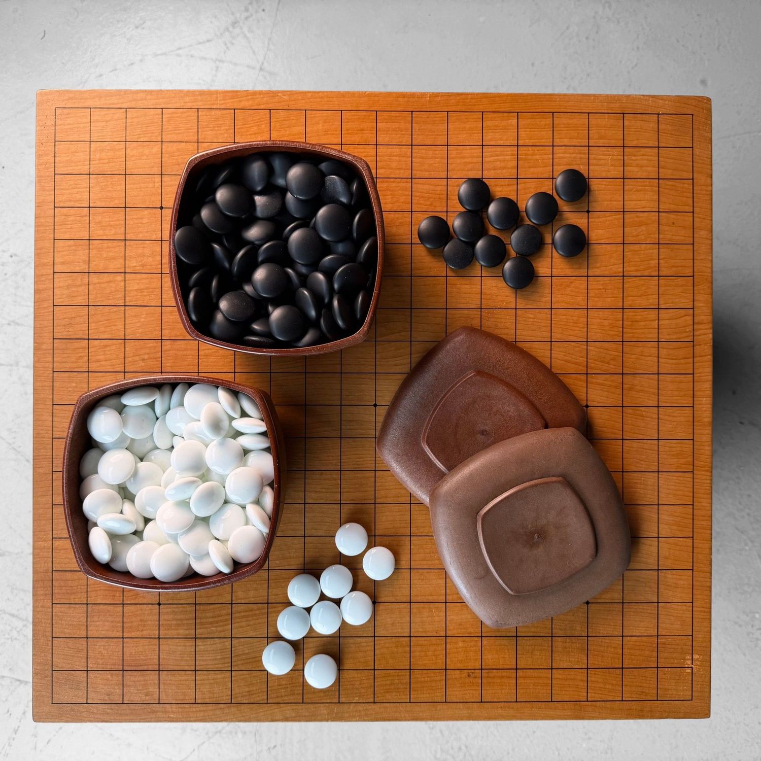 Complete Japanese Go Set / Wooden Goban with Stones, 1960s–1970s