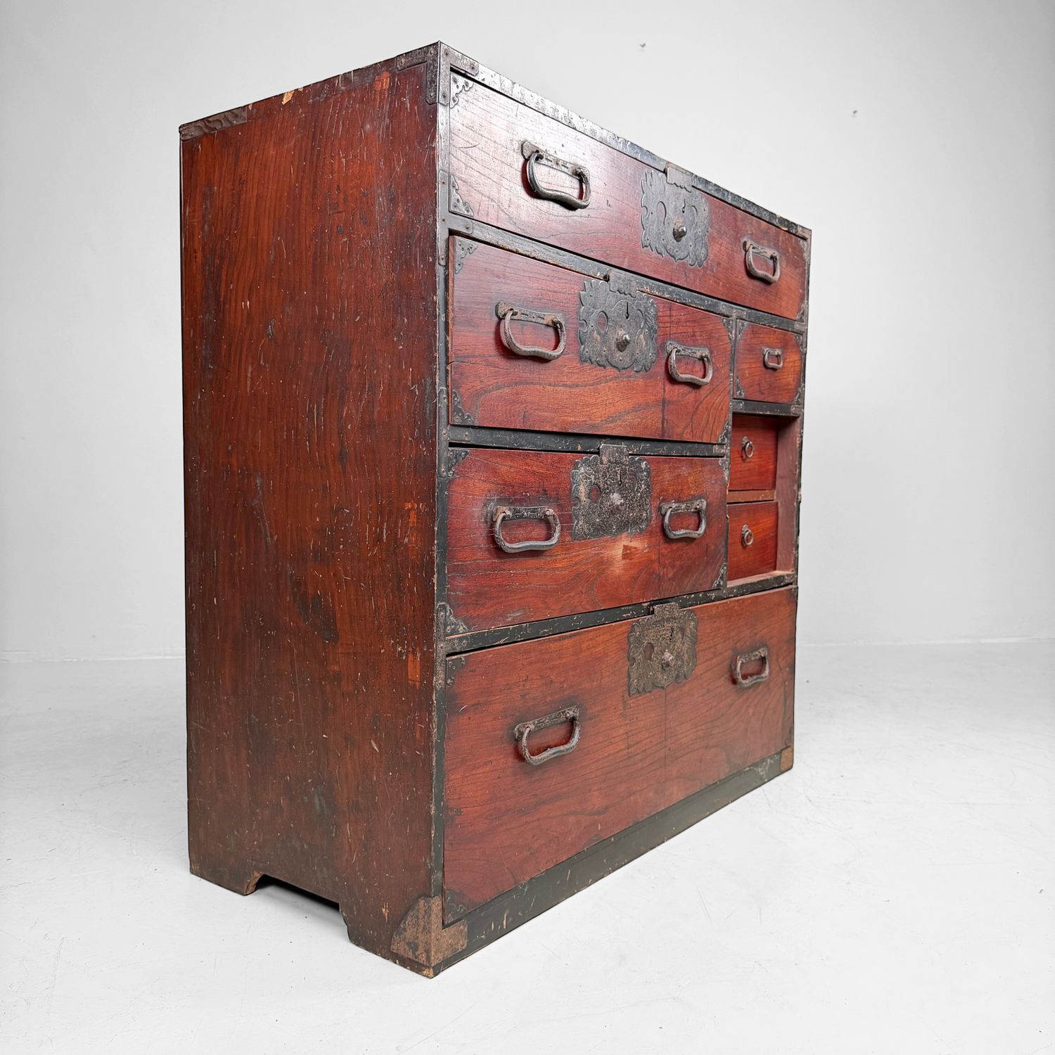 Japanese Tansu / Choba-dansu, Late Meiji Period