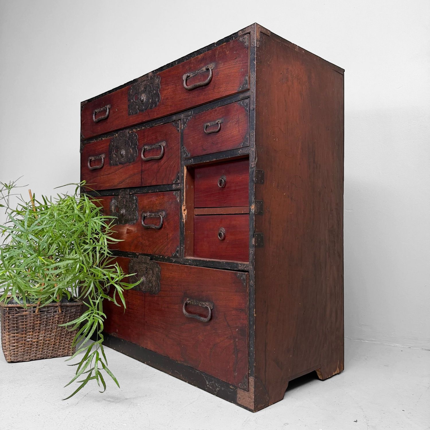 Japanese Tansu / Choba-dansu, Late Meiji Period