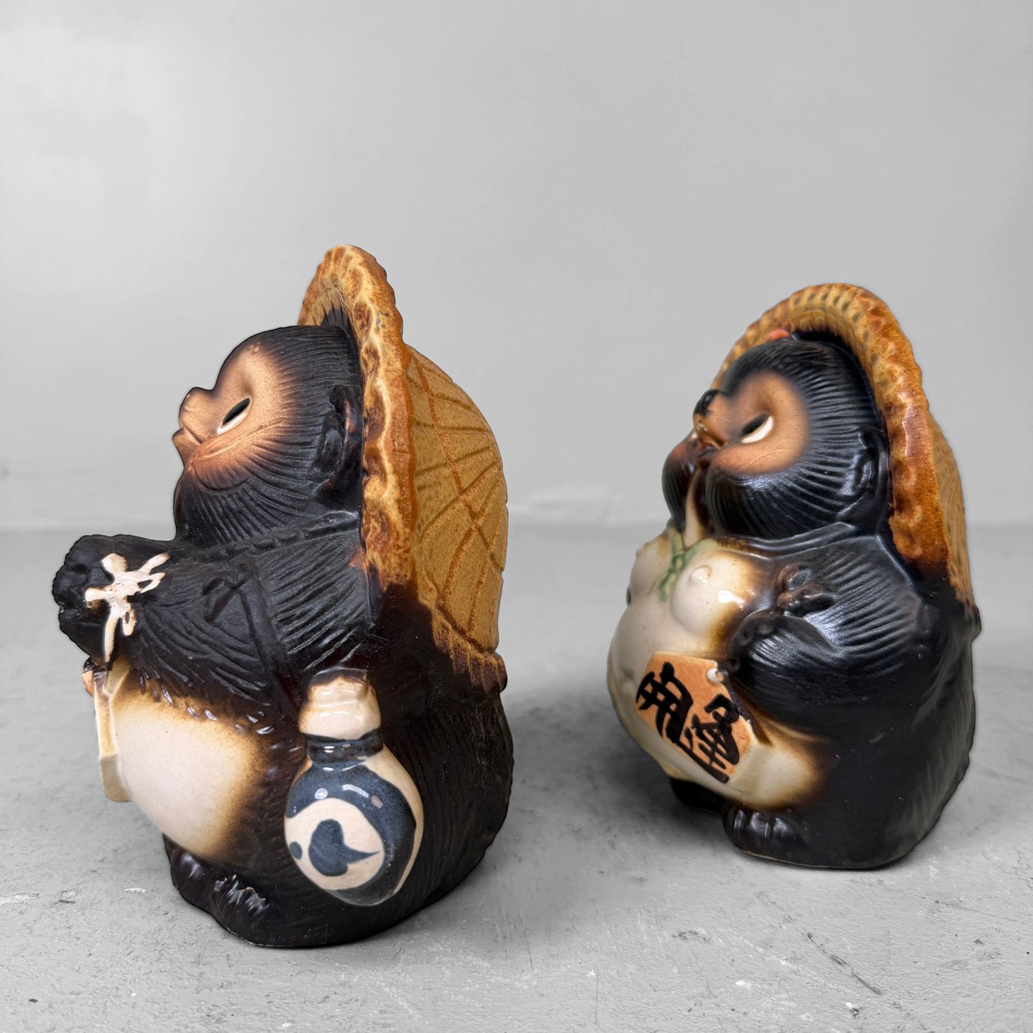 Set van Twee Vintage Japanse Keramische Tanuki, 1970s