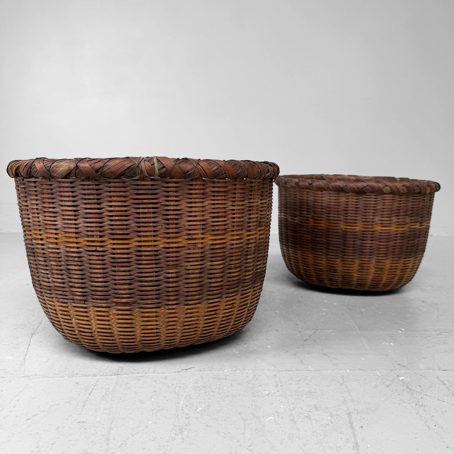 Set van Twee Vintage Japanse Bamboe Manden, 1960s–1970s Set van Twee Vintage Japanse Bamboe Manden, 1960s–1970s