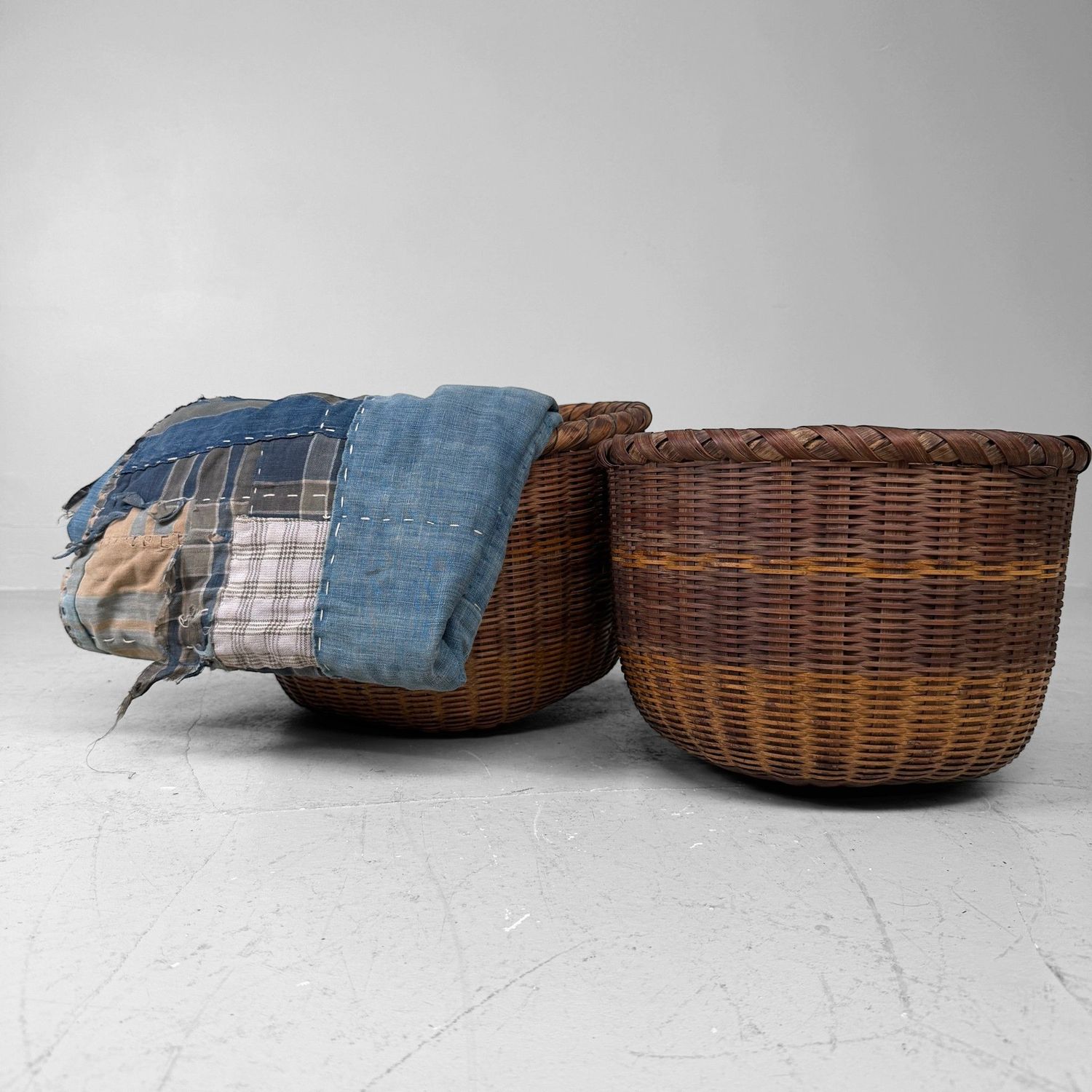 Set van Twee Vintage Japanse Bamboe Manden, 1960s–1970s Set van Twee Vintage Japanse Bamboe Manden, 1960s–1970s