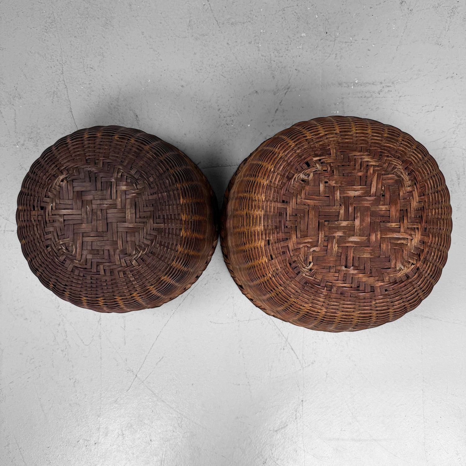 Set van Twee Vintage Japanse Bamboe Manden, 1960s–1970s Set van Twee Vintage Japanse Bamboe Manden, 1960s–1970s