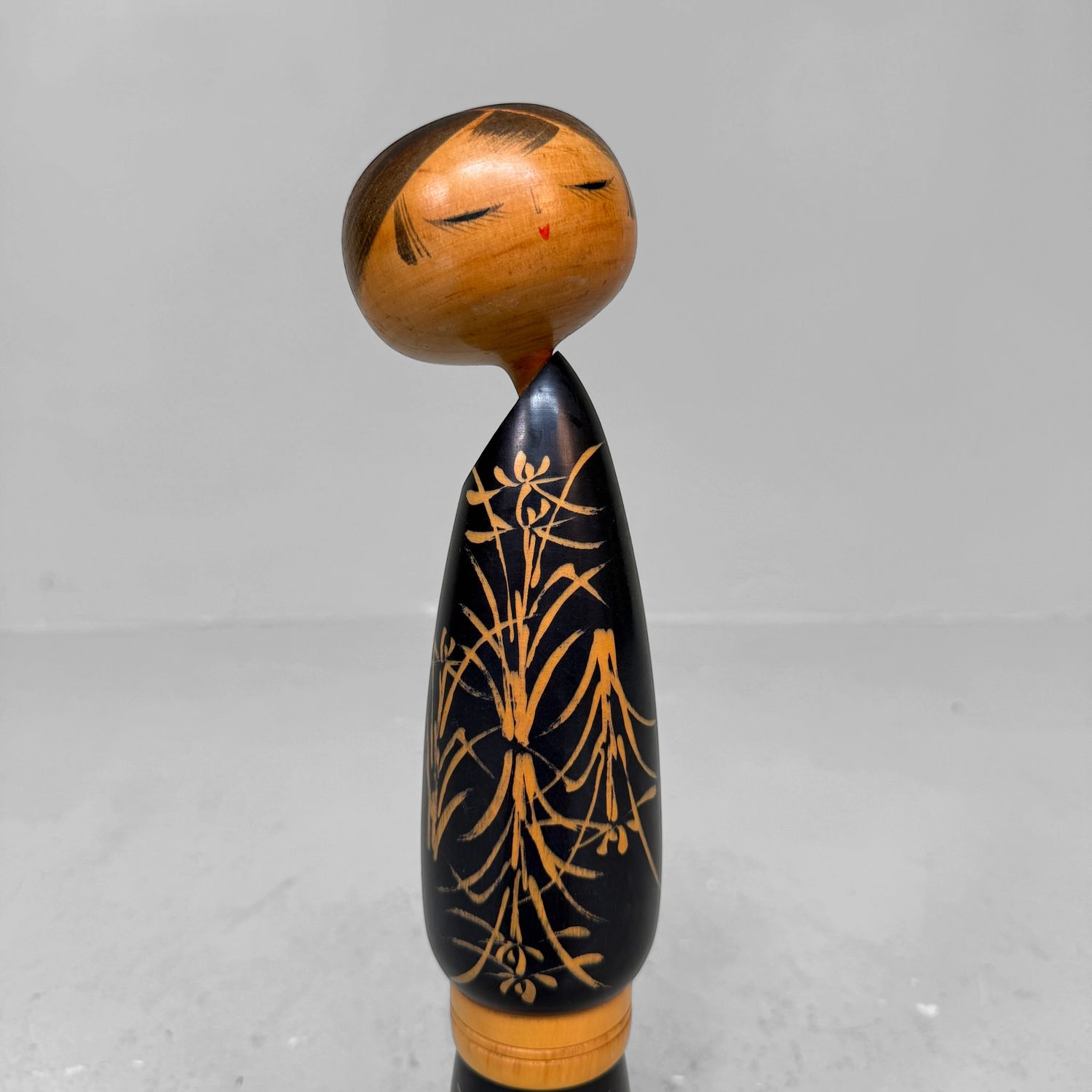 Sōsaku Kokeshi “Semishigure” by Sato Suigai, 1970s Sōsaku Kokeshi “Semishigure” by Sato Suigai, 1970s