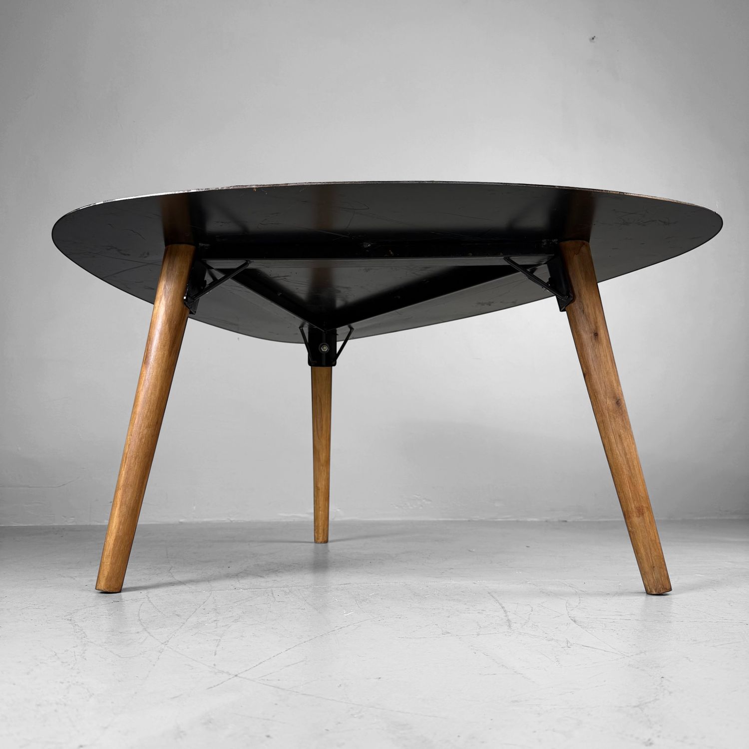 Organische Hedendaagse Retro Bijzettafel / Tuintafel