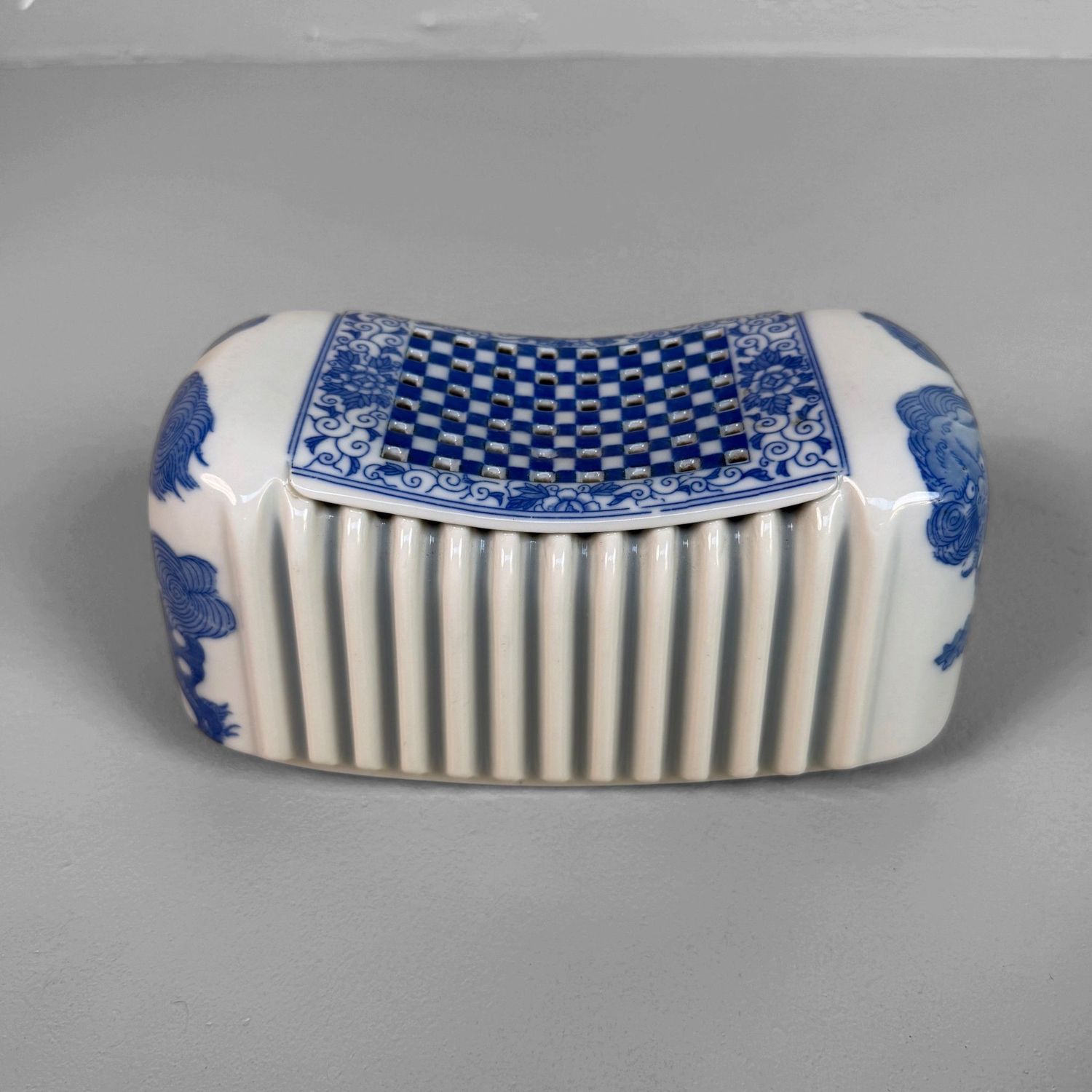 Japanese Ceramic Makura Pillow, circa 1950