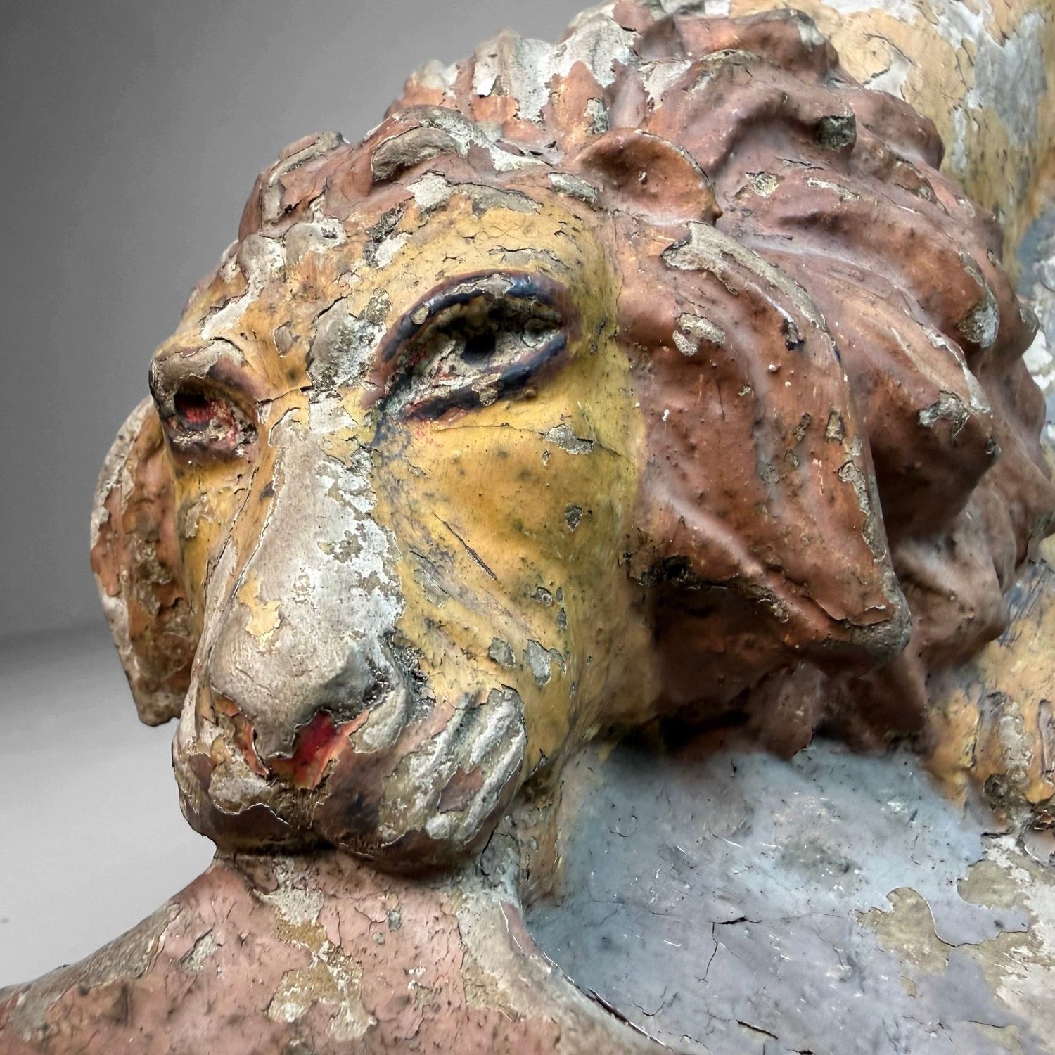 Antique Polychrome Stone Lion Sculpture With Shell – 1880–1900, Italy