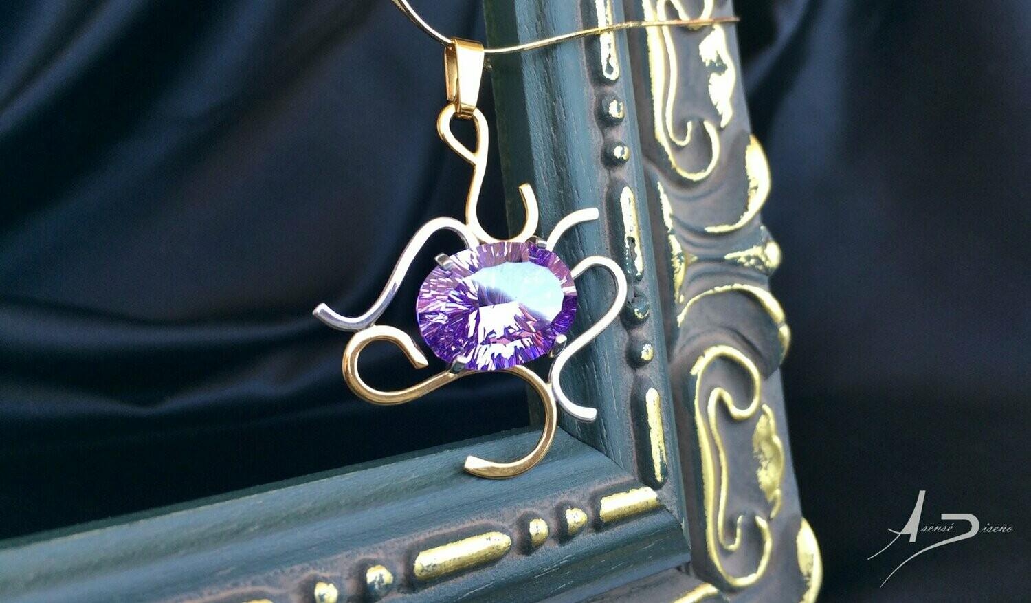 Encargos Especiales Zirconia Lila Colgante