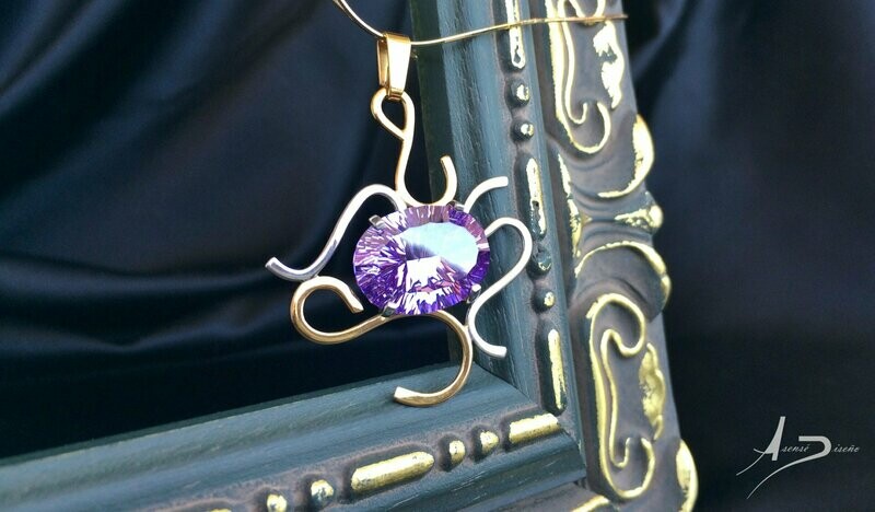Encargos Especiales Zirconia Lila Colgante