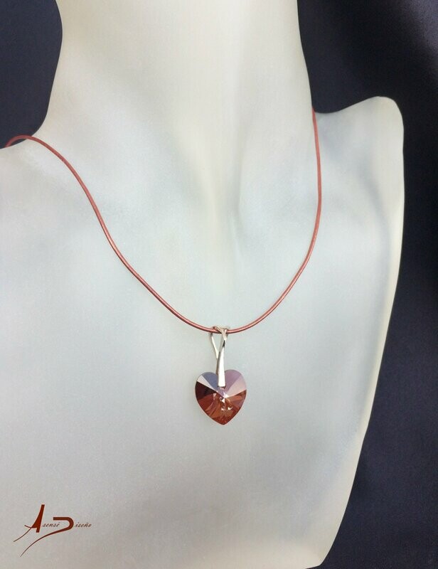 Corazón Swarovski Rojo Collar