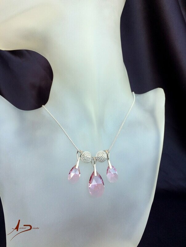 Encargos Especiales Swarovski Rosa Collar