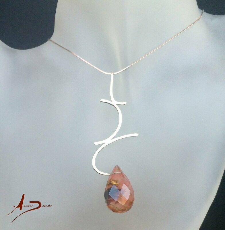 Fantasía Gema Rosada Collar