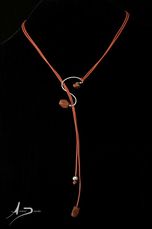 Marma Piedra Oro Collar