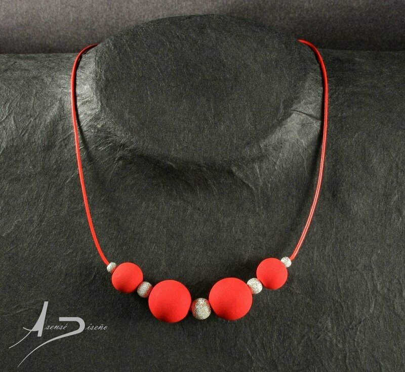 Velvet Lava Volcanica Roja Collar