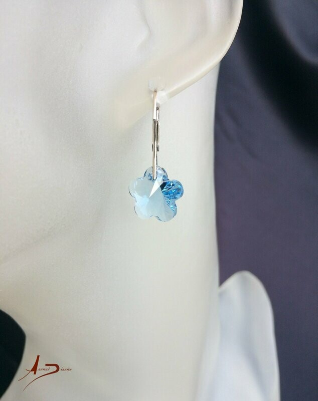 Encargos Especiales Swarovski Flor Azul Celeste Pendientes