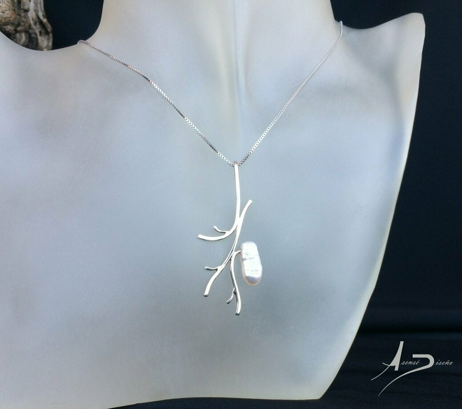 Raíces Perla Blanca Colgante