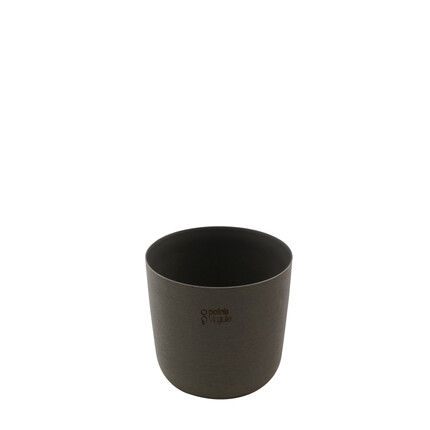 POINT VIRGULE BLOEMPOT UIT GERECYCLED PLASTIC, HOUT- EN STEENPOEDER ZWART Ø 13CM H 11.4CM POINT VIRGULE BLOEMPOT UIT GERECYCLED PLASTIC, HOUT- EN STEENPOEDER ZWART Ø 13CM H 11.4CM
