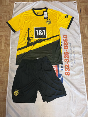 Borussia Dortmund soccer uniform