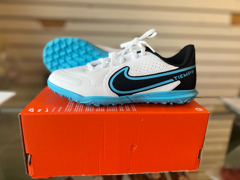 NIKE Jr TIEMPO LEGEND 9 club Tf 