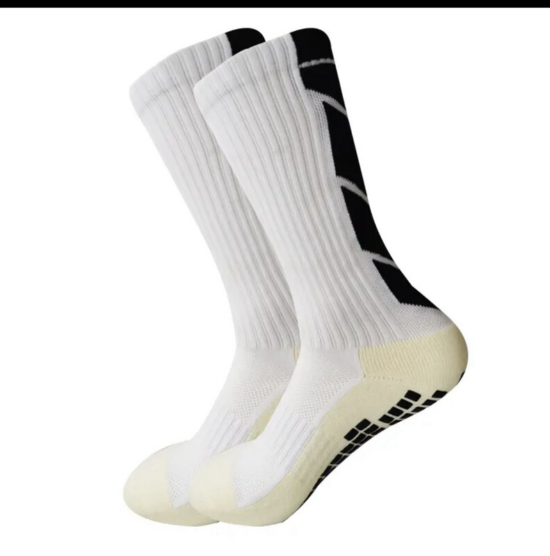 Anti-slip women / men sport grip socks.