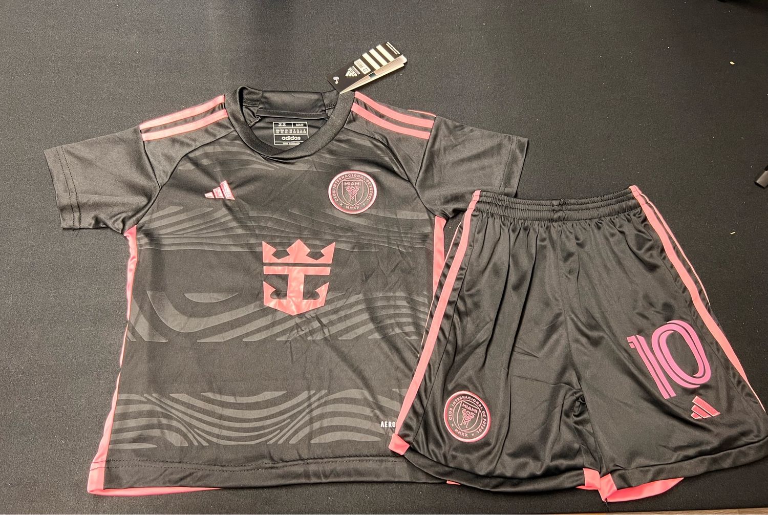 24/25 Inter Miami away soccer kit (Messi 10 )