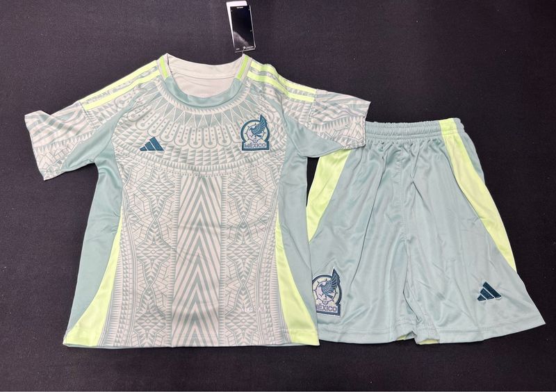 KIDS SOCCER UNIFORMS KIDS SOCCER UNIFORMS