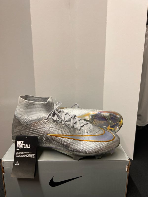 Nike mercurial size 10