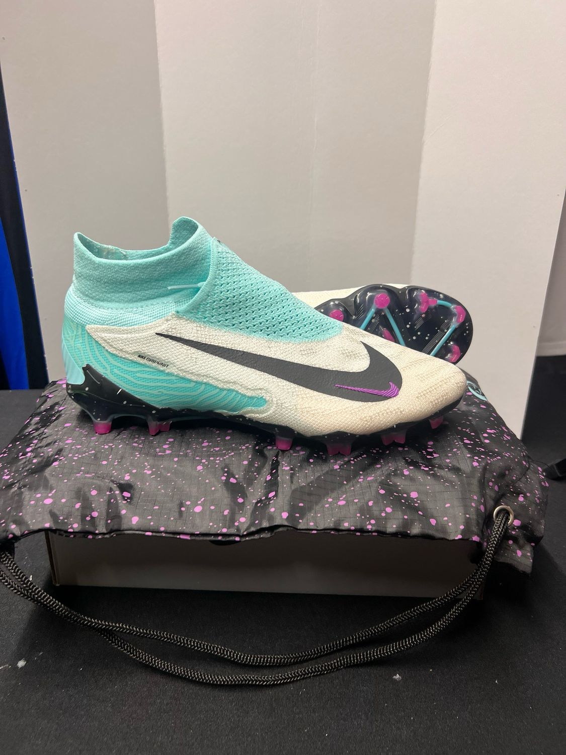 Nike phantom lunar size 9 
