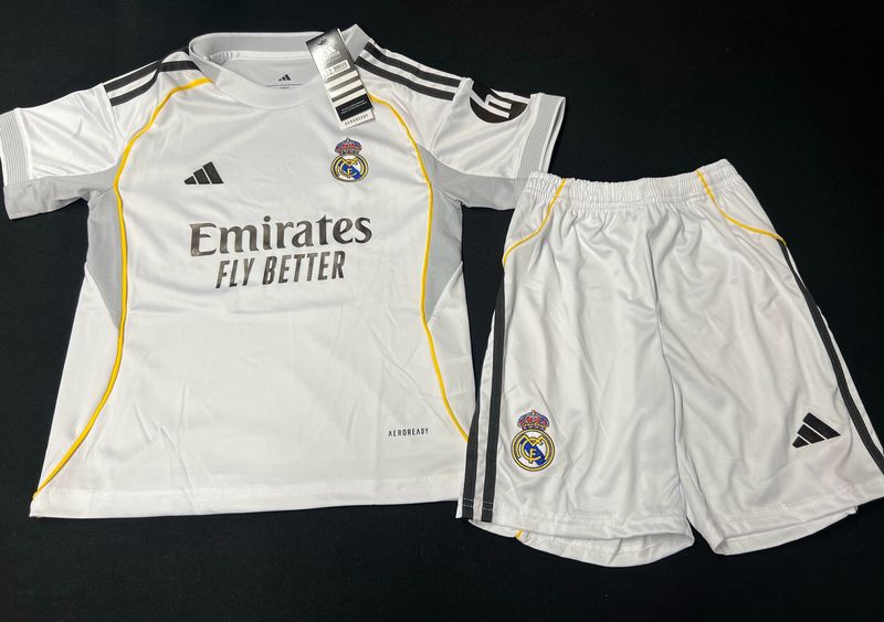 25/26 Real Madrid home kids
