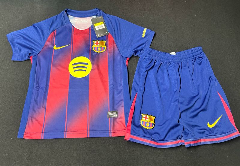25/26 Barcelona home kids