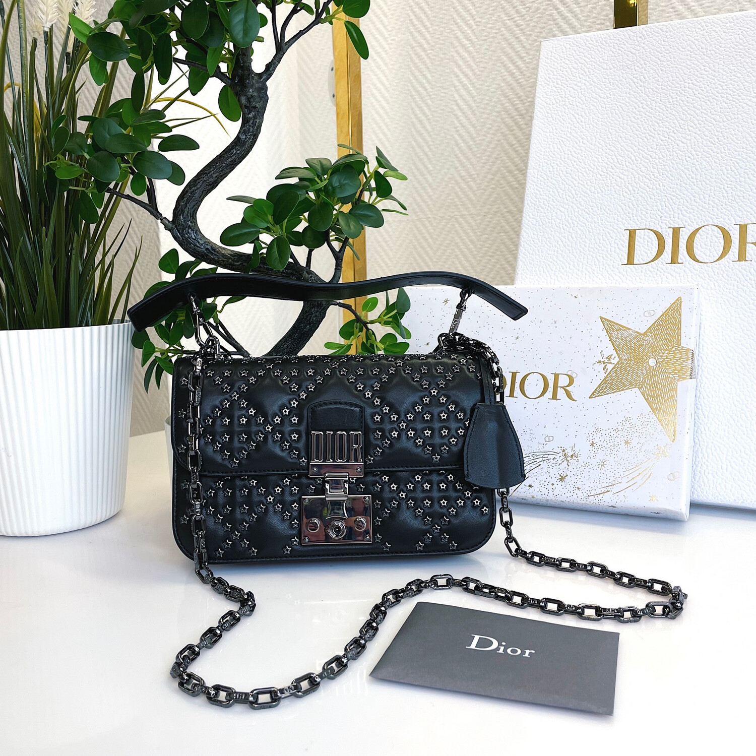 Dior