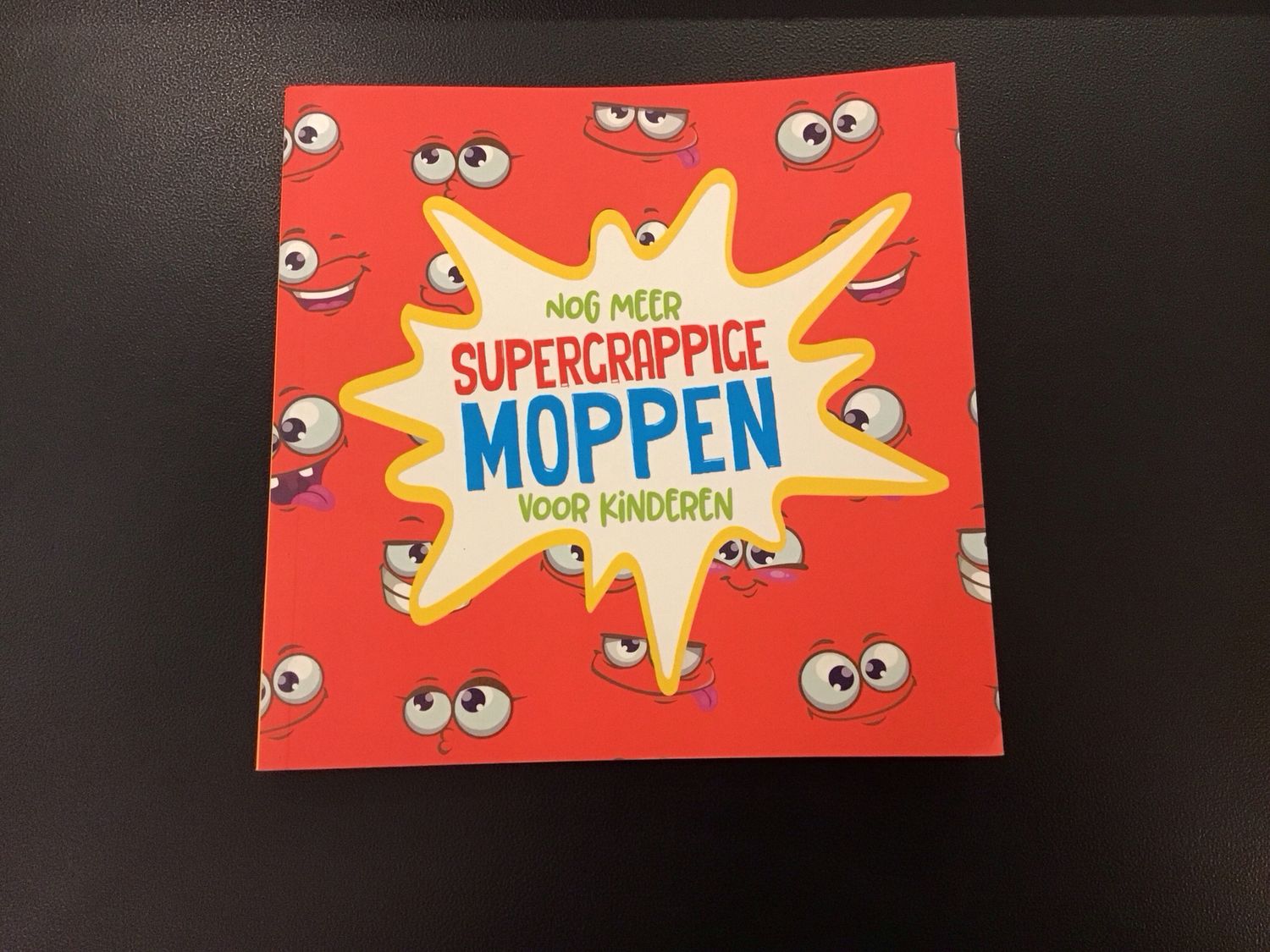 Nog meer supergrappige moppen voor kinderen boek