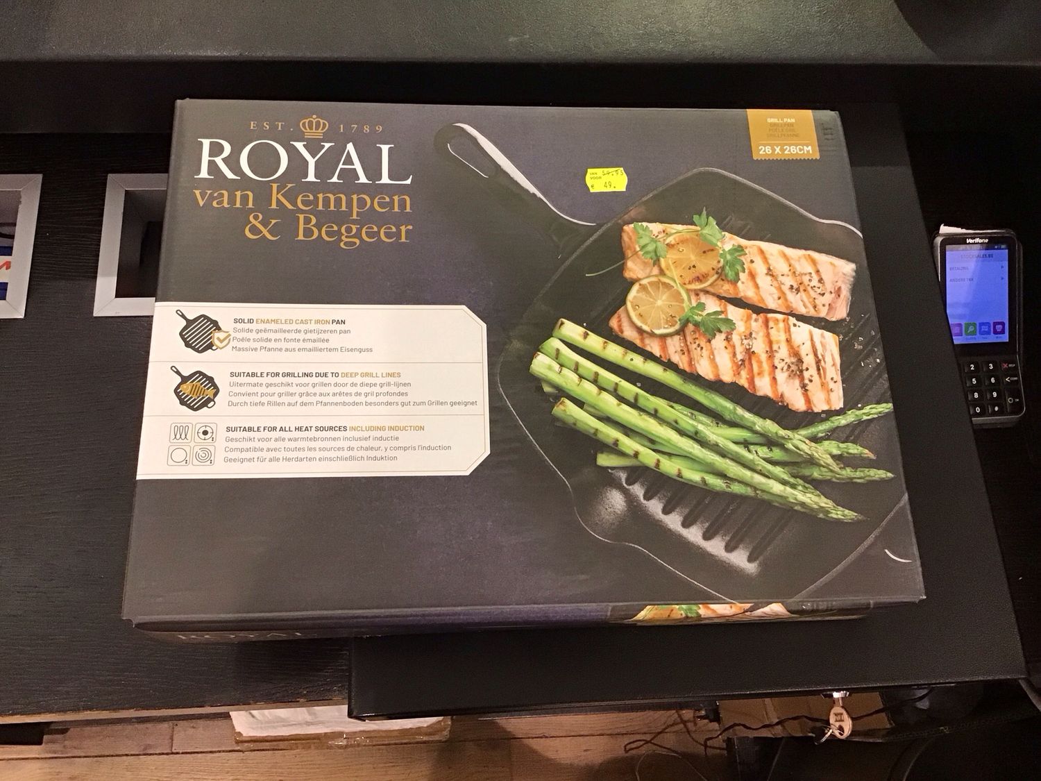 Royal van kempen &amp; begeer solid enameled cast iron pan
