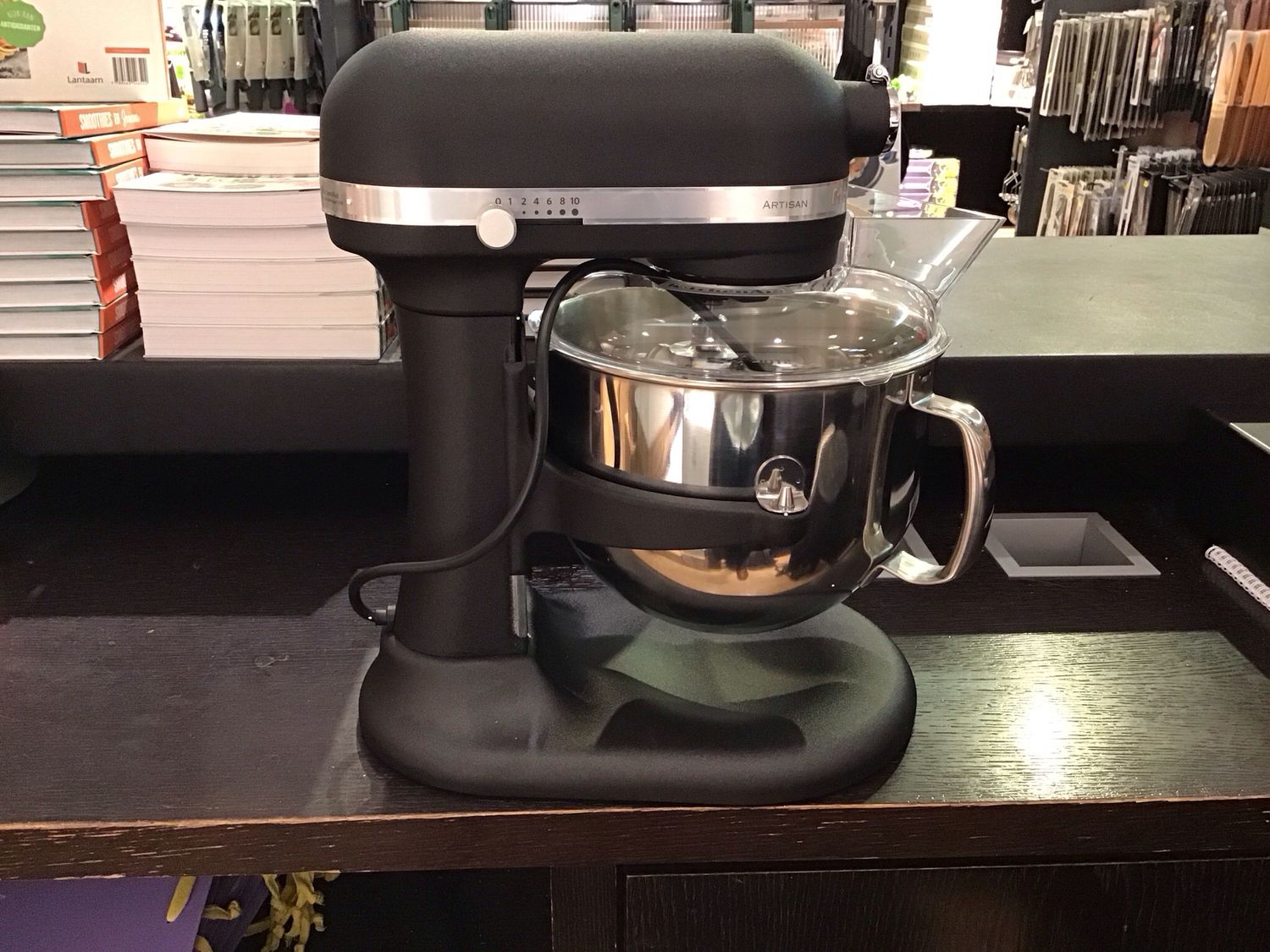 Kitchenaid keukenrobot met in hoogte verstelbare kom 5,6L matzwart artisan