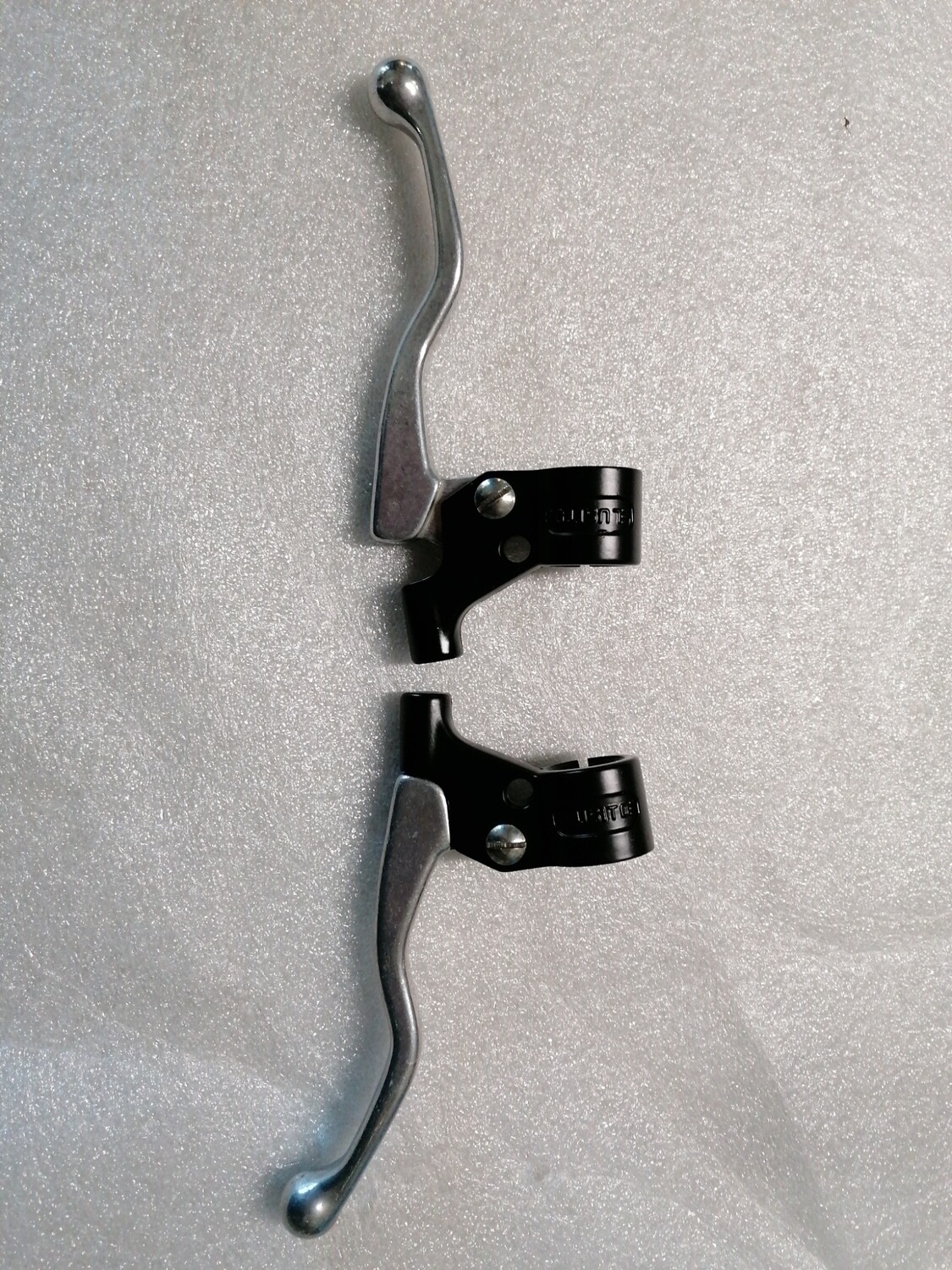 Lusito remhevelset chroom/zwart