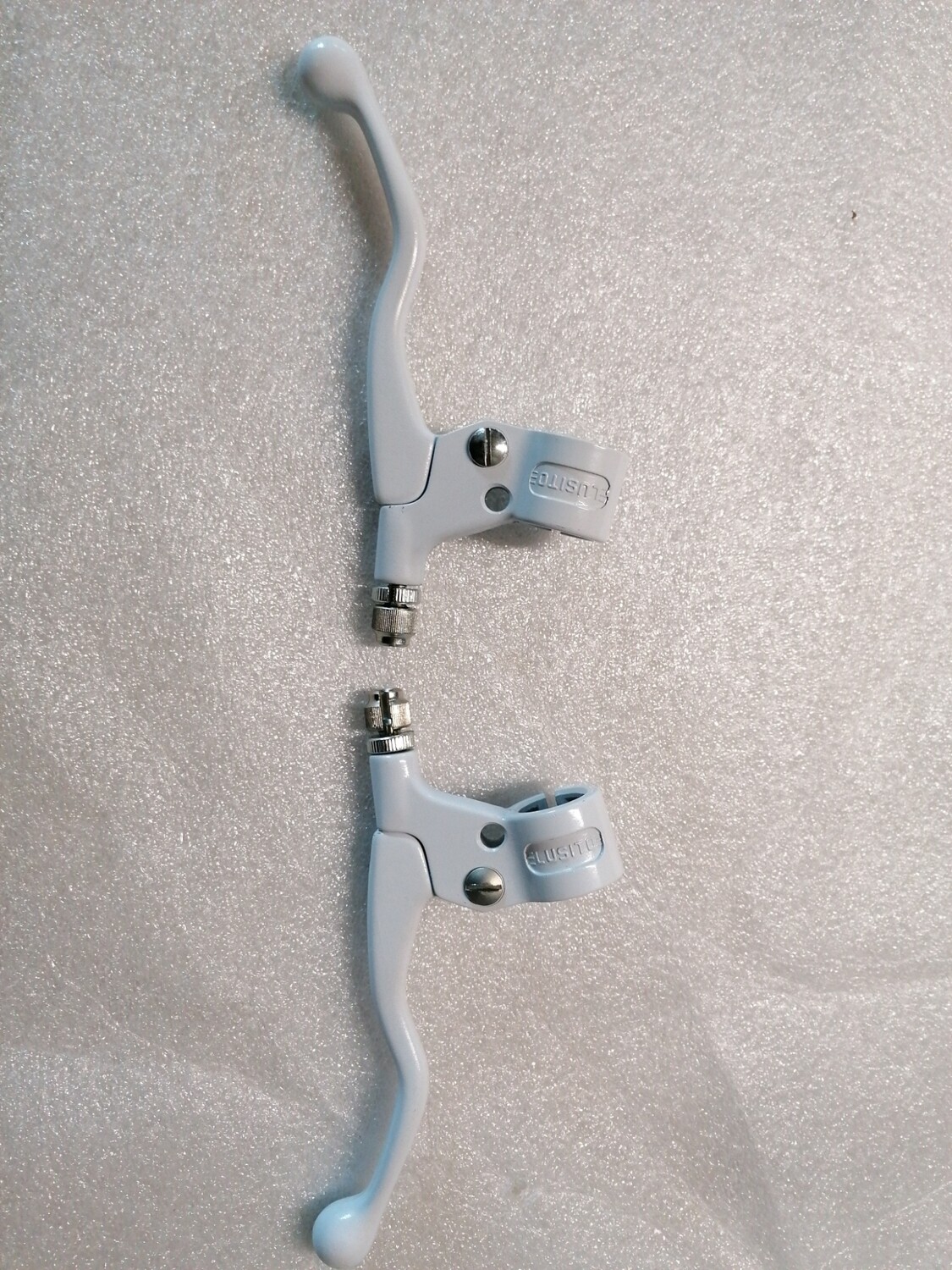 Lusito remhevelset wit