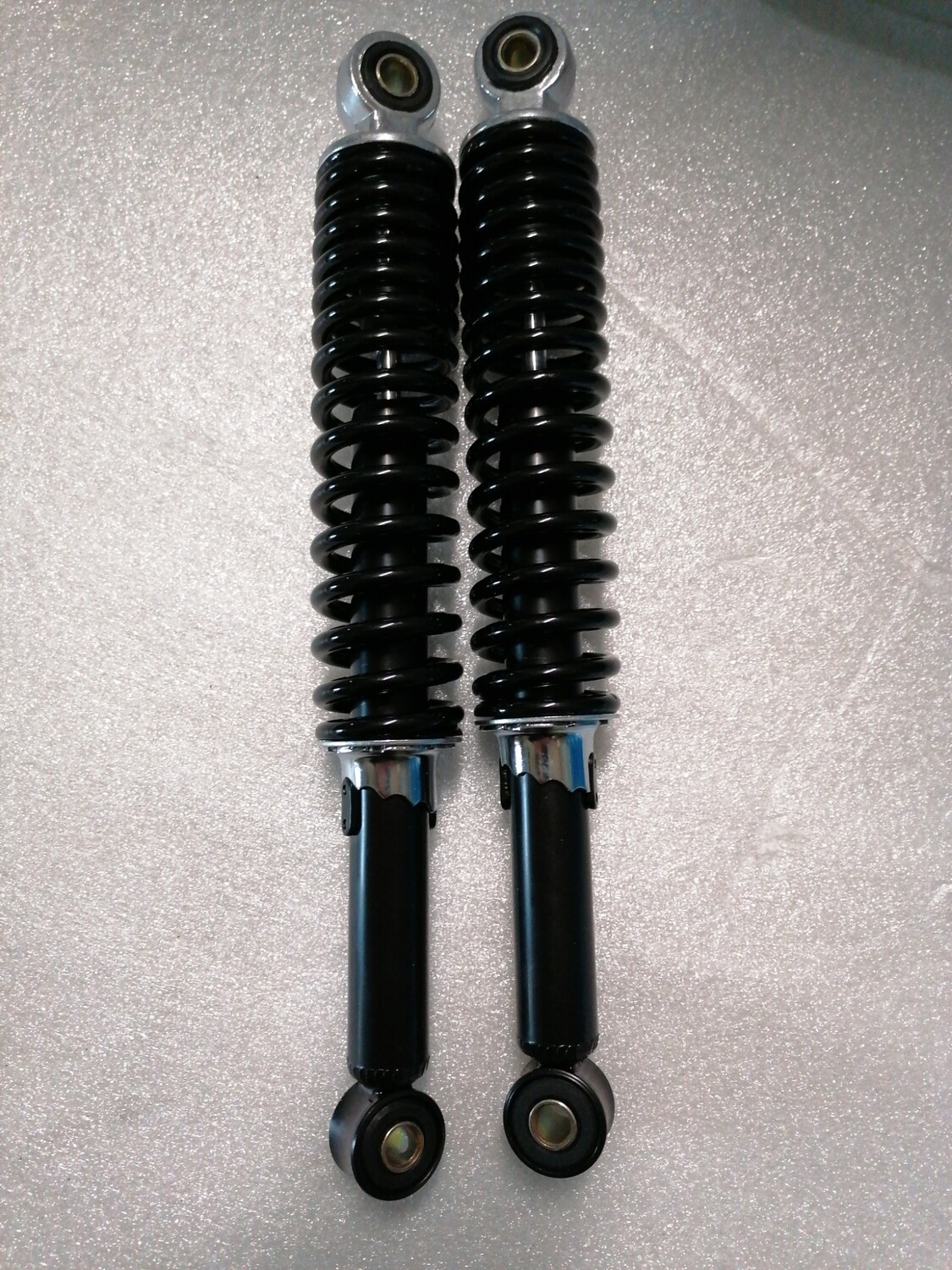 Schokbrekers 320 mm zwart