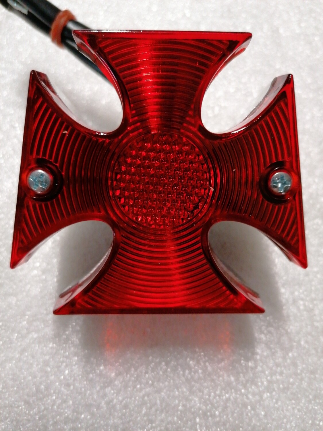 Kruis achterlichtje (rood - chrome)