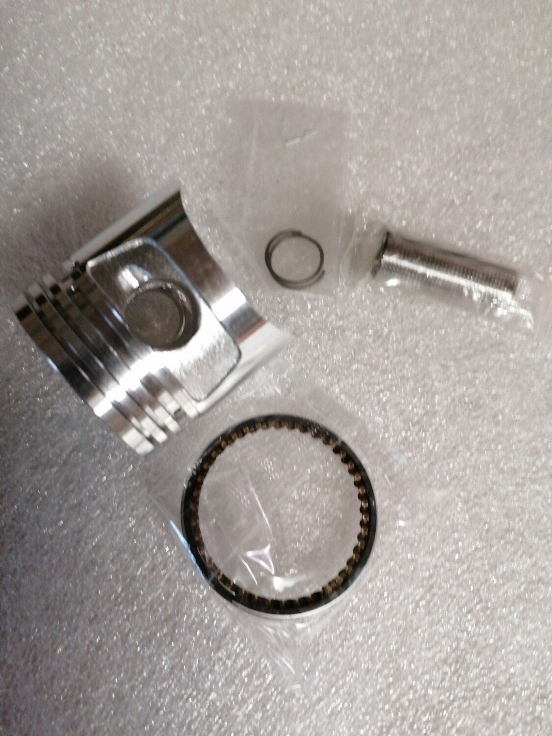 Zuiger 43mm ( 4 de overmaat)