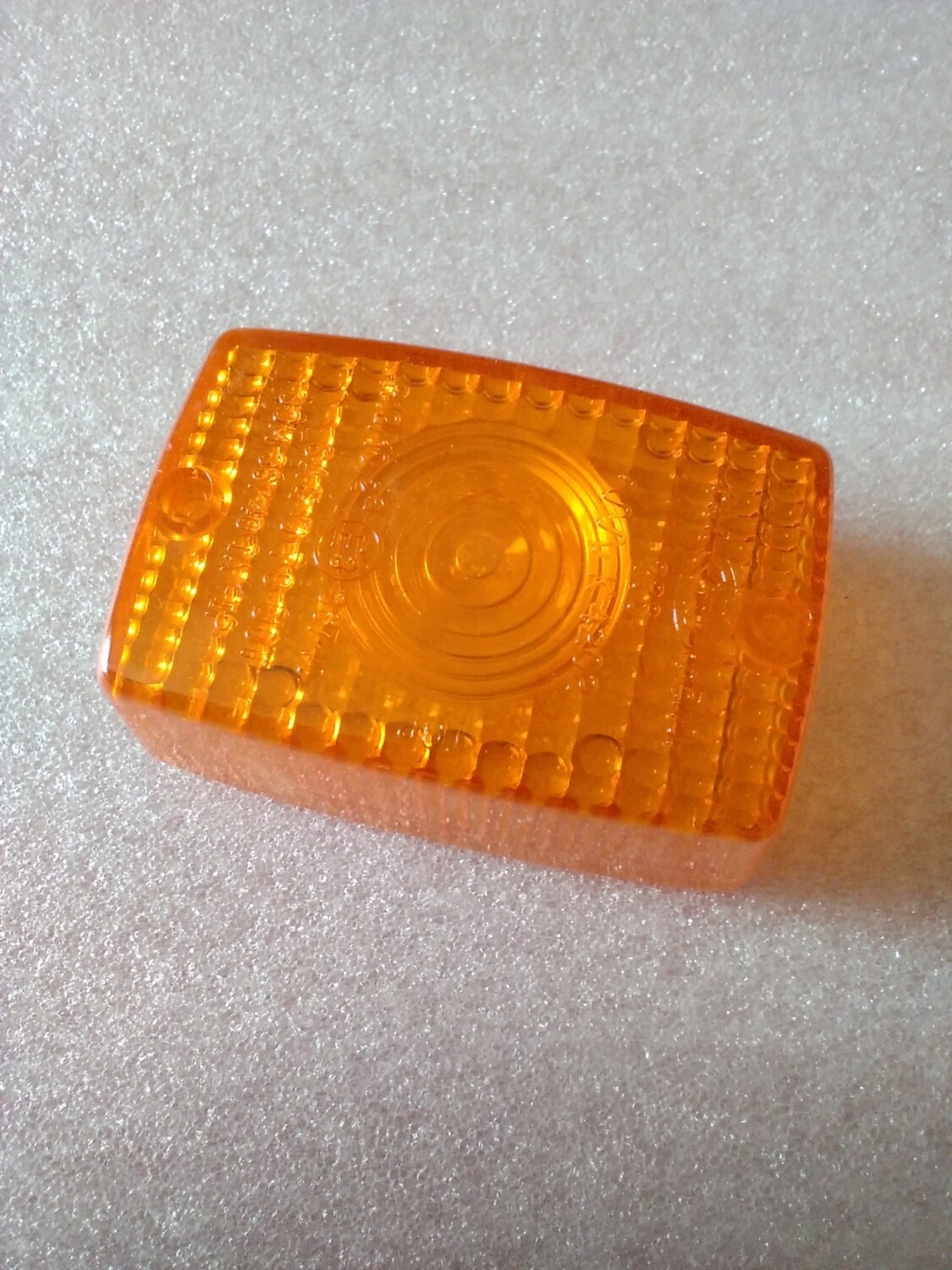 Pinker glas